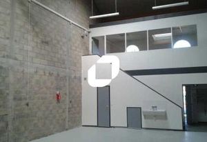 Location entrepôt Mandres-les-Roses - Divisible dès 127 m²