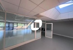 Bureaux à louer Chelles - Proche RER et A104