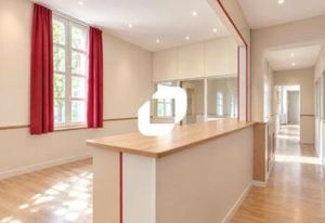 Location bureaux Paris 19 - Proche transports et commerces