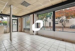 Vente bureau Issy-les-Moulineaux place Tony De Graaf