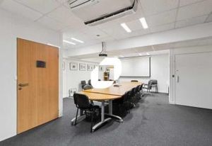Vente bureaux Nanterre - Proche RER, bus et Grand Paris Express