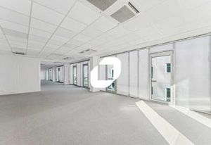 Location bureaux Saint-Denis - Proche RER Stade de France et Plaine