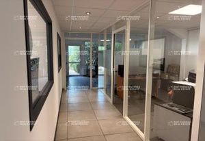 Vente entrepôt Bourg-en-Bresse - Accès autoroutier proche