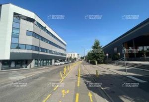 Vente bureaux Nancy Rives de Meurthe - Proche plan d'eau et transports