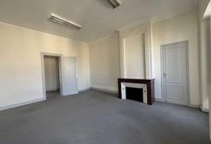 Location bureaux Bordeaux - Triangle d'Or, proche Jardin Public et tram