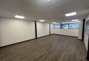 Location bureaux Pantin - Proche RER, Métro et Périphérique