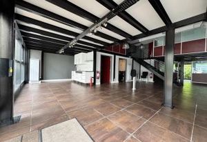 Location bureaux Ivry-sur-Seine - Proche métro Liberté et RER