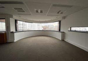 Vente bureaux Ivry-sur-Seine - Proche métro Mairie d'Ivry