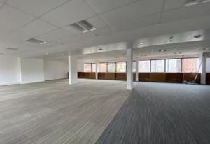 Bureaux à vendre Ivry-sur-Seine - Proche métro Mairie d'Ivry