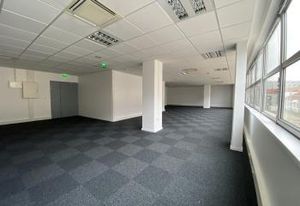 Location bureaux Alfortville - Proche métro, RER et autoroute