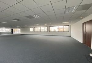 Location bureaux Chelles - Proche RER E et gare Chelles-Gournay