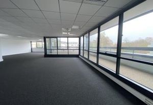 Location bureaux Chelles - Proche RER E et gare Chelles-Gournay