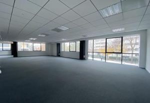 Location bureaux Chelles - Proche RER E et gare Chelles-Gournay
