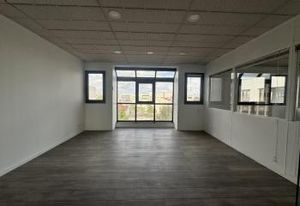 Location bureaux Ivry-sur-Seine - Proche RER C et transports