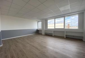 Bureaux à louer Rosny-sous-Bois - Proche RER E et autoroute