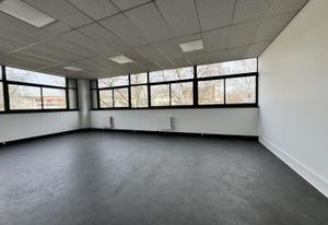 Location bureaux Saint-Denis - Proche métro, tramway, A1 et aéroport CDG
