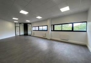 Location bureaux Saint-Denis - Proche A86, A1 et aéroport CDG