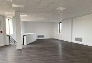 Cellules d'activité neuves à vendre Persan - Parc tertiaire clos