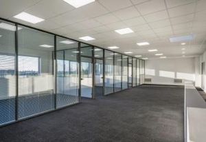 Cellules d'activité neuves à vendre Persan - Parc tertiaire clos