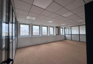 Location bureaux Paris 20 - Métro Porte de Bagnolet