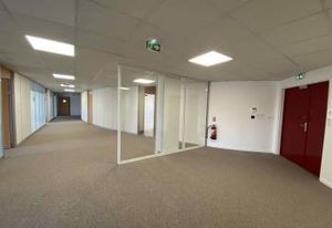 Location bureaux Montreuil - Proche métro Mairie de Montreuil (M9)