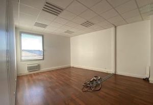 Bureaux à louer Saint-Ouen - Proche métro M13 Carrefour Pleyel