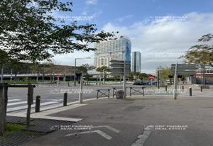 Location bureaux Marseille 2 - Proche transports en commun