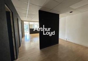 Location bureaux Draguignan - Proche autoroute A8 et axes routiers