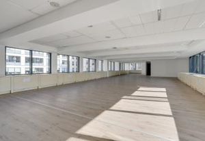 Bureaux à louer Levallois-Perret - Proche Métro Louise Michel et Porte de Champerret