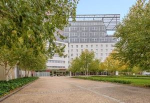 Vente bureaux Caluire-et-Cuire, proche Stalingrad, bus et gare Part-Dieu