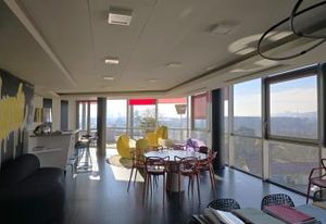 Vente bureaux Caluire-et-Cuire, proche Stalingrad, bus et gare Part-Dieu