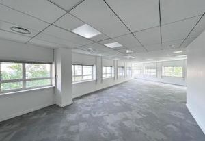Location bureaux Lyon 9 - Proche pôle multimodal Vaise, métro et gare