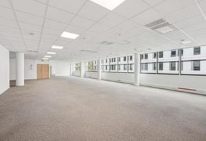 Location bureaux Lyon 8 - Bioparc - Proche tramways T2 et T5