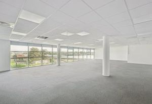 Vente bureaux Oullins - Proche métro B et gare TER