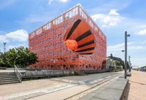 Location bureaux Lyon 2 - Confluence, proche transports en commun