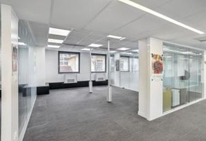 Location bureaux Lyon 3 - Proche métro B, tram T1 et gare Part-Dieu