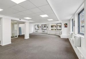 Location bureaux Lyon 3 - Proche métro B, tram T1 et gare Part-Dieu