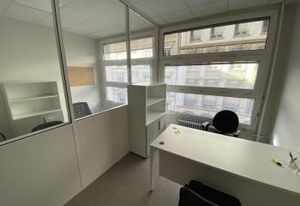 Location bureaux Lyon 3 - Proche métro B et D Saxe-Gambetta