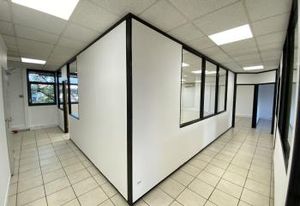 Bureaux à vendre Bron - Proche tramway T2 et A43
