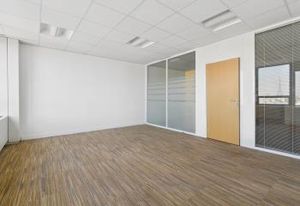 Location bureaux Paris 15 - Tour Montparnasse, proche métro et RER