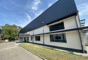 Location bureaux Vénissieux - Proche Lyon, tramway et métro