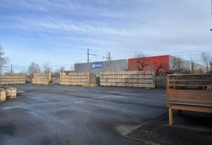 Local d'activité à louer Mions - Proximité A46 et bus