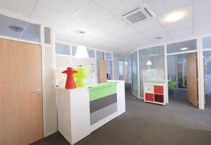 Location bureaux Lyon 7 - Gerland - Proche métro Debourg
