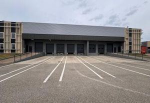 Entrepôt à louer Corbas - Proche Lyon et autoroutes A43, A46, A7