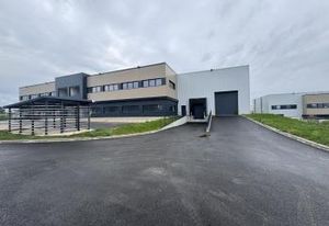 Local d'activité à louer Colombier-Saugnieu - Proximité aéroport Lyon St Exupéry