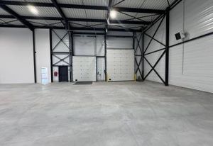 Local d'activité à louer Colombier-Saugnieu - Proximité aéroport Lyon St Exupéry