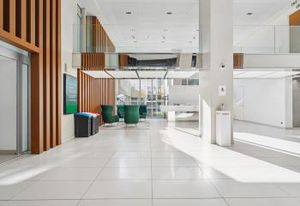 Location bureaux Paris 17 - Proche Porte Maillot et transports