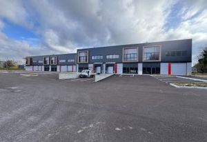 Location parc d'activité Saint-Laurent-de-Mûre - Proche A43 et aéroport
