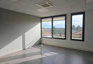 Bureaux à vendre Dardilly - Proche autoroute A6 et bus
