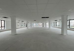 Bureaux à vendre Vénissieux - Proche gare, métro D, tramway T4